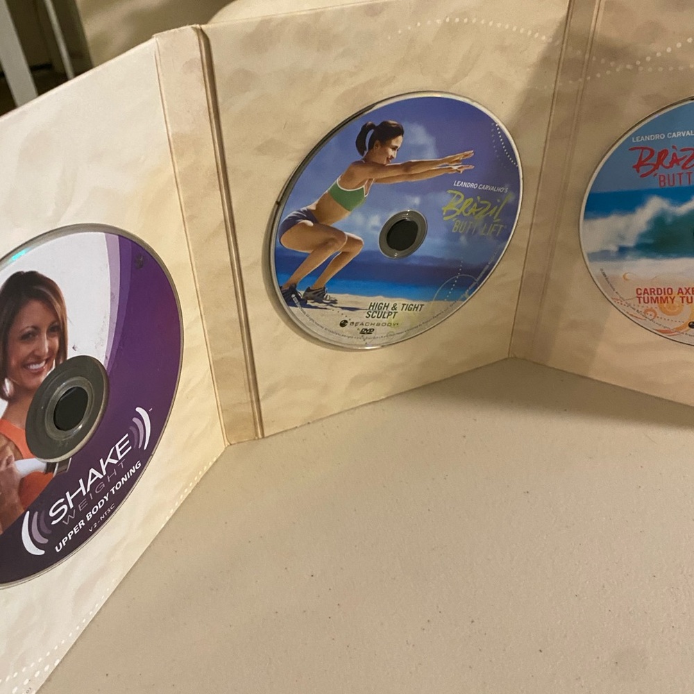 Beachbody Cream and Blue Bath & Body Set